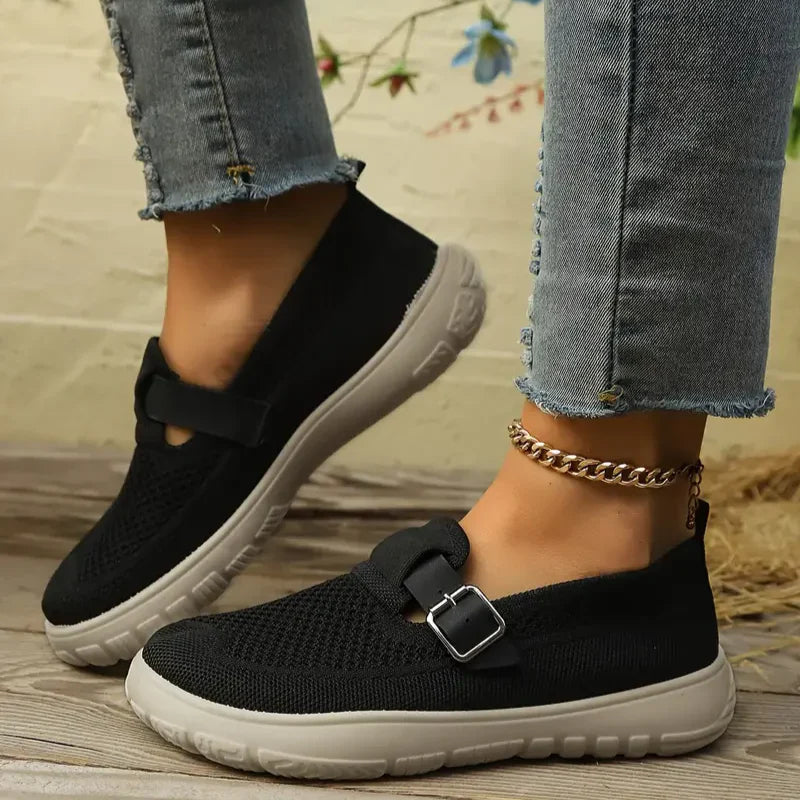 Momount női belebújós sneaker – kötött hálós, csatos pántos, párnázott sétacipő